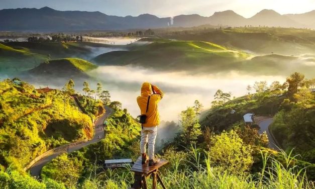 Sunrise Point Cukul, Panorama Matahari Terbit Menakjubkan