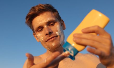 Sunscreen Skincare Wajib Dipakai Oleh Wanita Maupun Pria