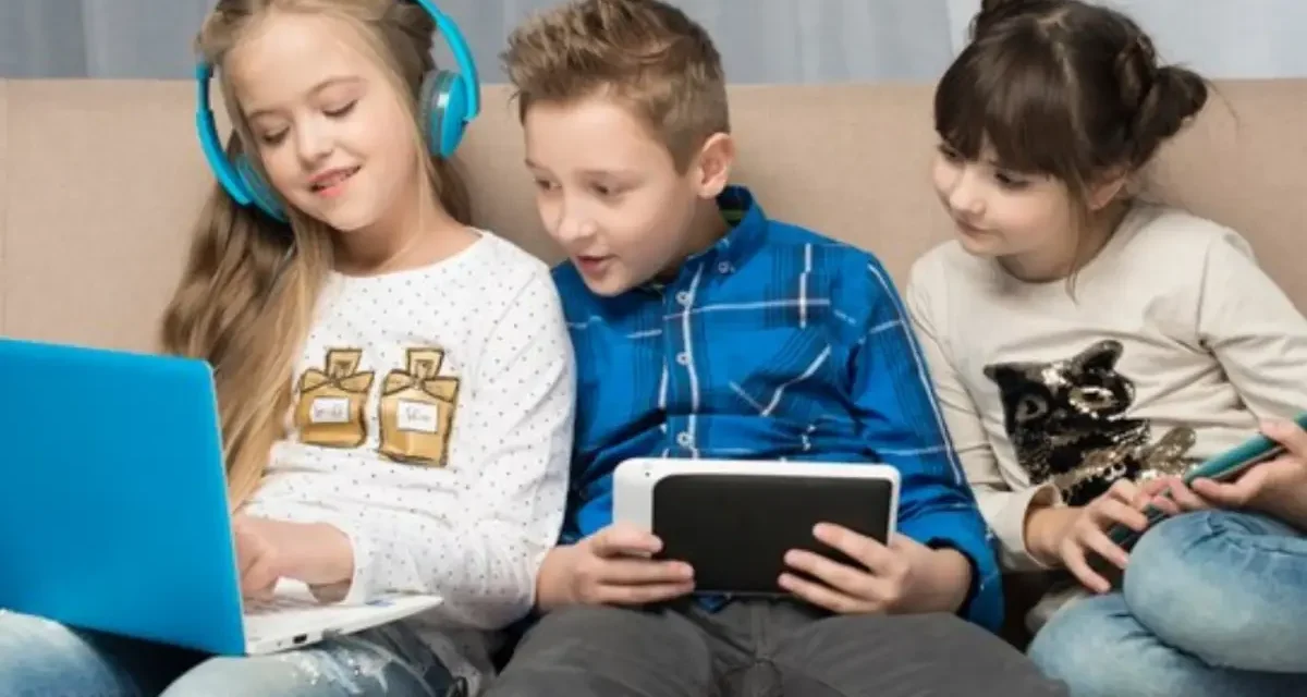 Ciri Ciri Anak Kecanduan Gadget