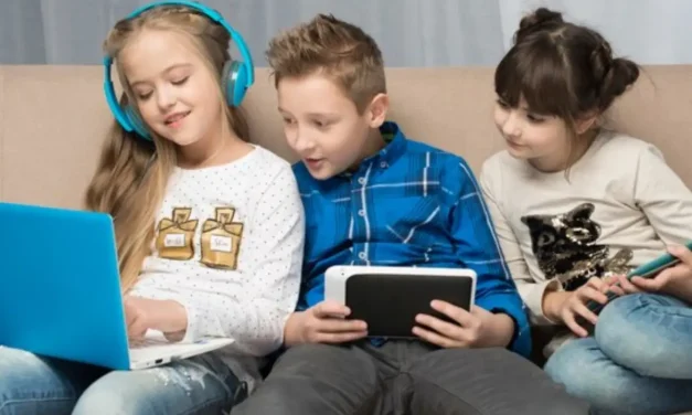 Ciri Ciri Anak Kecanduan Gadget