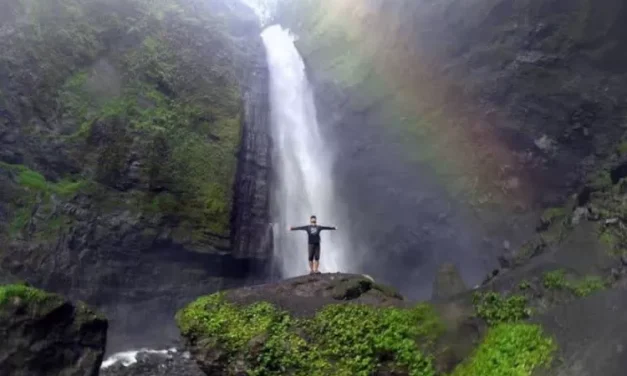 Kabut Pelangi Waterfall, Keindahannya Yang Mempesona