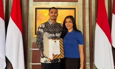 Demi Jessica Iskandar & Anak-anak, Vincent Verhaag Resmi WNI