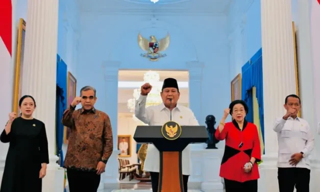 Tunjangan DPR Dihapus: Kemenangan Rakyat / Strategi Politik?
