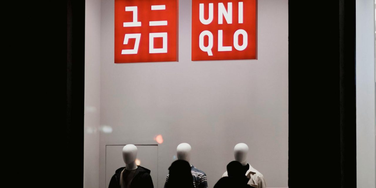 Uniqlo: Revolusi LifeWear dan Sains di Balik Pakaian Sederhana