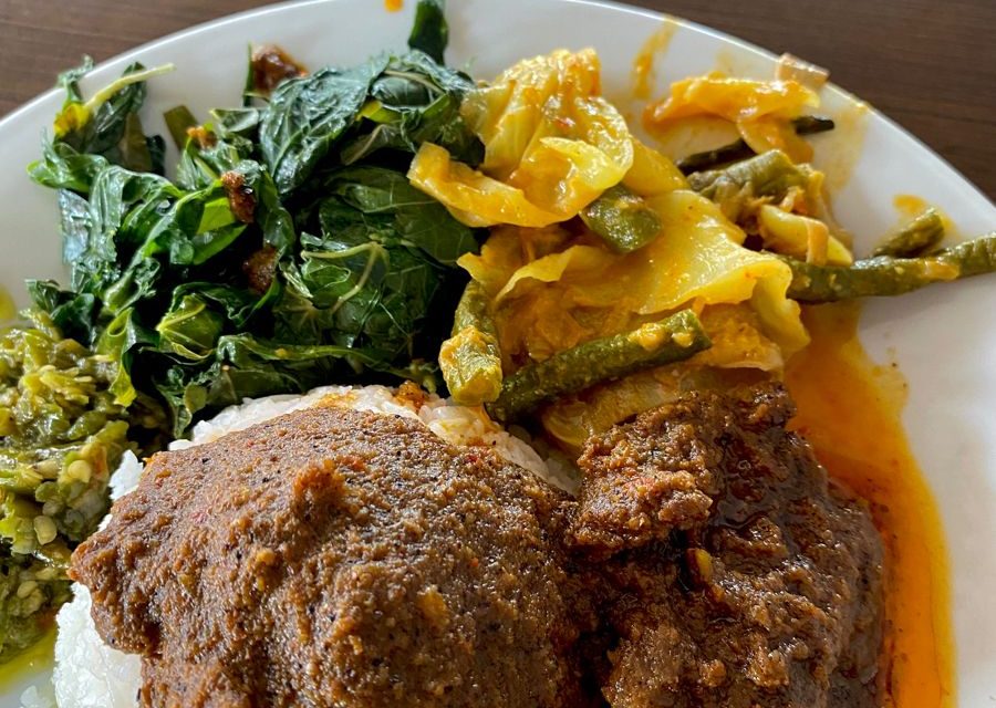 Menelusuri Jejak Rasa: Sejarah dan Evolusi Masakan Padang