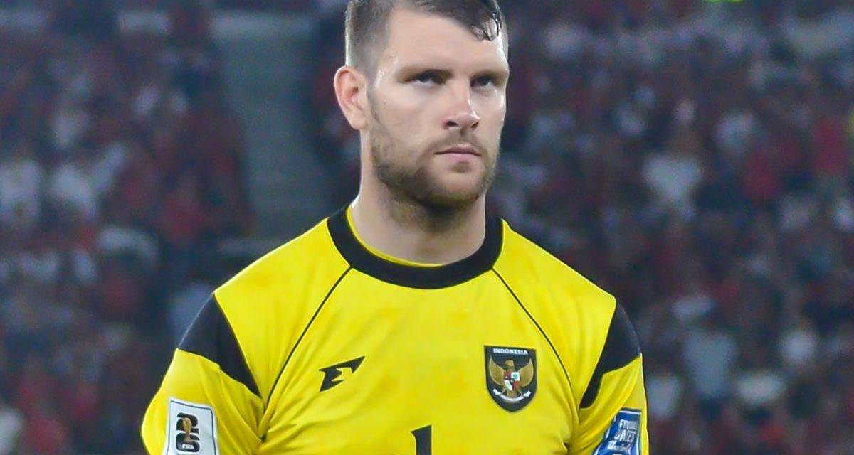 Gak Ada Obat! Maarten Paes Panen Respek Di Laga Perdana Ajax