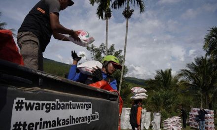 Ironi Jelang Puasa: Warga Aceh Padam & Sulit Cari Bantuan