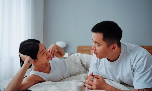 3 Trik Percaya Kepada Pasangan & Anti Overthinking