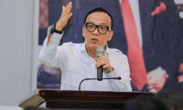 Buruh Bertaruh Nyawa, Wamenaker Malah Asyik Kena OTT!