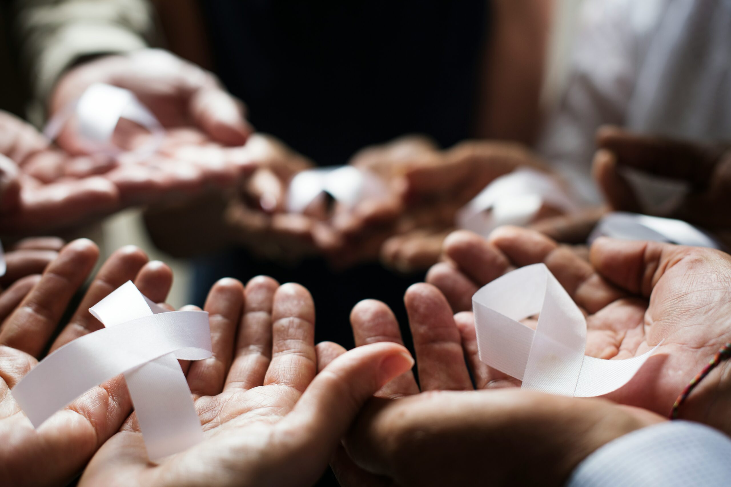 Giving Is Healing: Kenapa Berbagi Bisa Jadi Terapi Mental Terbaik?