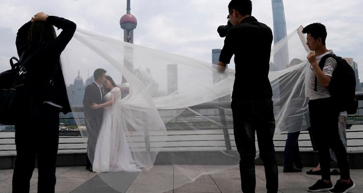 Angka Nikah Merosot: Mental Oke, Finansial Seret