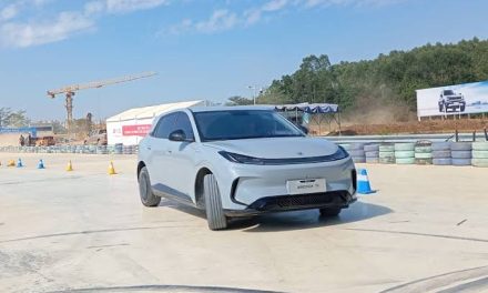 Tantang Pasar EV, BAIC Siap Boyong Arcfox T1 Ke Indonesia
