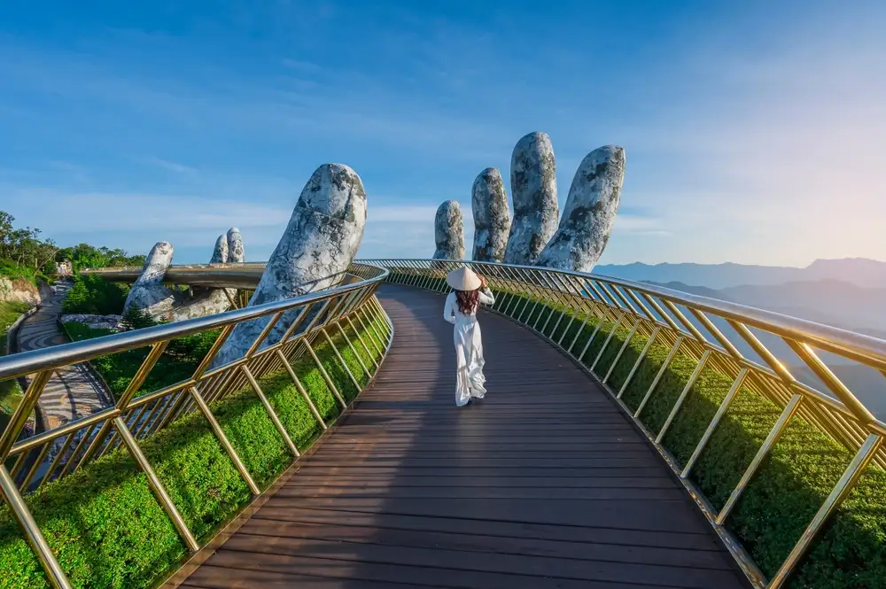 Solo Travel ala Gen Z: Bukan Sepi, Tapi Cari Bebas!